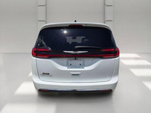 White 2026 Chrysler Pacifica Select FWD