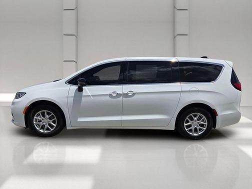 White 2026 Chrysler Pacifica Select FWD