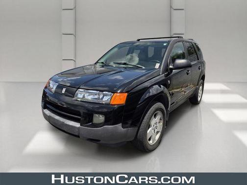Black 2004 Saturn Vue