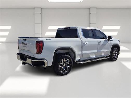 2023 GMC Sierra 1500 SLE