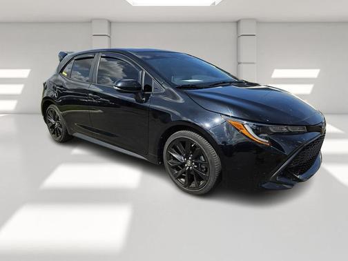 2022 Toyota Corolla Hatchback SE Nightshade