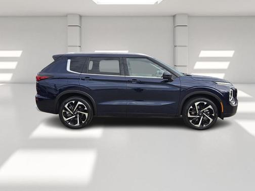 2024 Mitsubishi Outlander SEL
