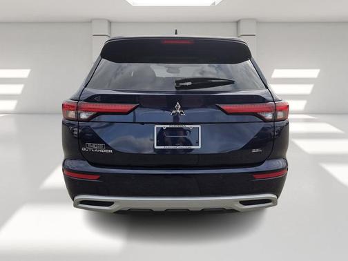 2024 Mitsubishi Outlander SEL