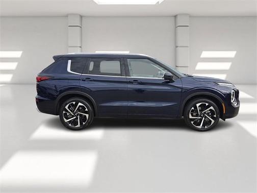 2024 Mitsubishi Outlander SEL