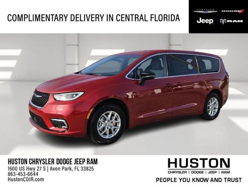 2025 Chrysler Pacifica Select