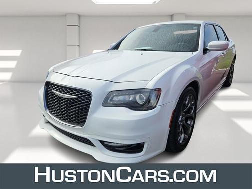 2018 Chrysler 300 S