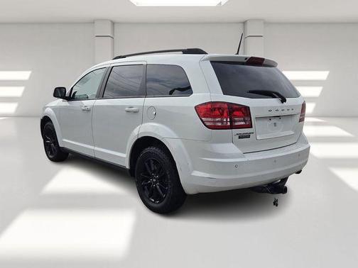 White 2020 Dodge Journey SE Value