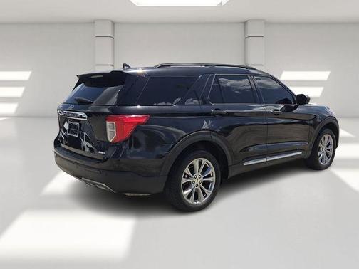 Black 2020 Ford Explorer XLT
