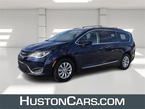 2019 Chrysler Pacifica Touring-L
