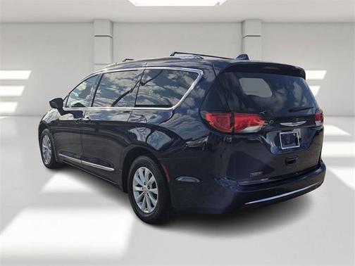 2019 Chrysler Pacifica Touring-L