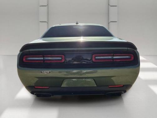 Green 2019 Dodge Challenger SRT Hellcat