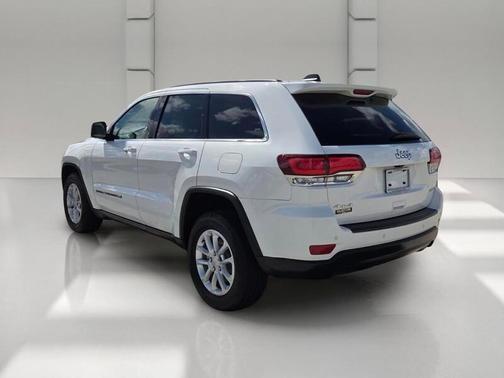 White 2022 Jeep Grand Cherokee WK Laredo