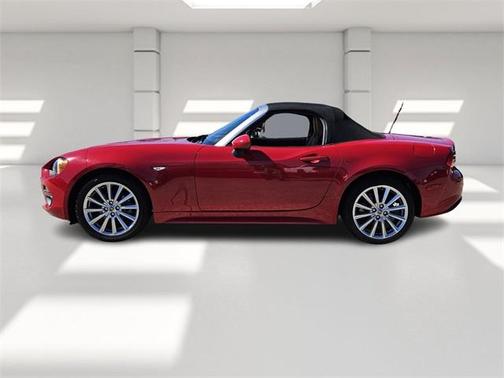 2017 FIAT 124 Spider Lusso
