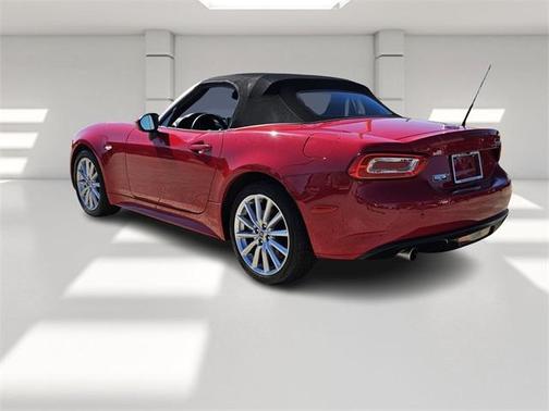 2017 FIAT 124 Spider Lusso