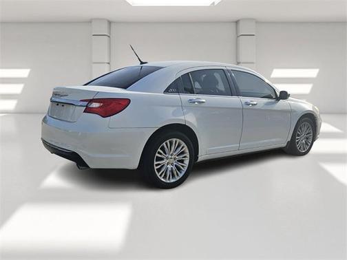 2011 Chrysler 200 Limited