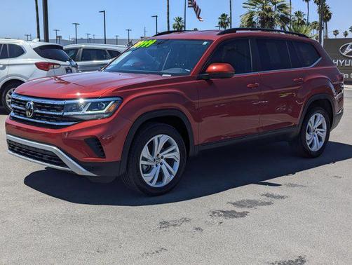 Aurora Red Metallic 2023 Volkswagen Atlas 3.6L SE w/Technology