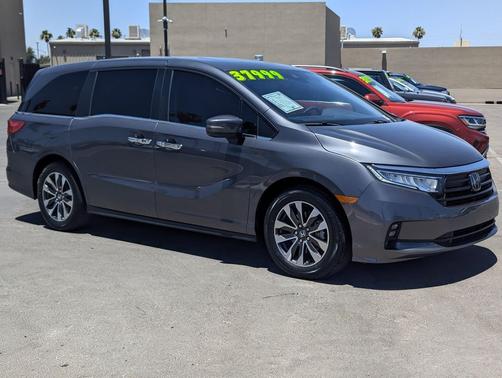 Modern Steel Metallic 2024 Honda Odyssey EX-L