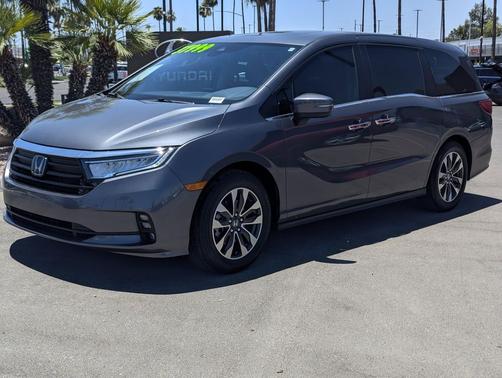 Modern Steel Metallic 2024 Honda Odyssey EX-L