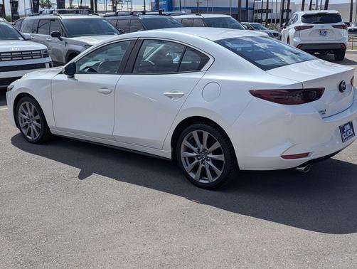 Snowflake White Pearl Mica 2021 Mazda Mazda3 AWD w/Preferred Package