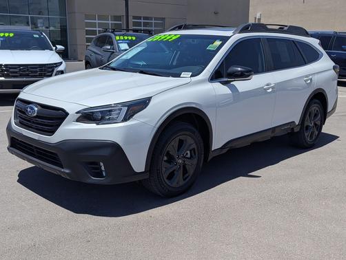 Crystal White Pearl 2021 Subaru Outback Onyx Edition XT