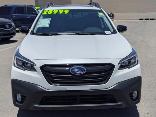 Crystal White Pearl 2021 Subaru Outback Onyx Edition XT