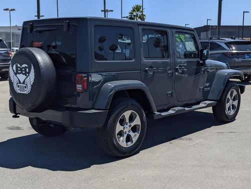 Rhino Clearcoat 2018 Jeep Wrangler JK Unlimited Sahara