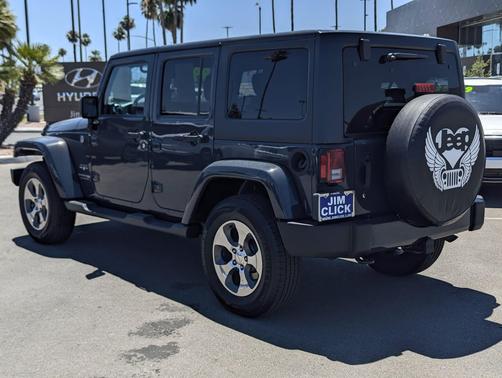 Rhino Clearcoat 2018 Jeep Wrangler JK Unlimited Sahara