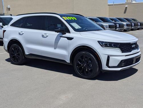 Glacial White Pearl 2022 Kia Sorento SX