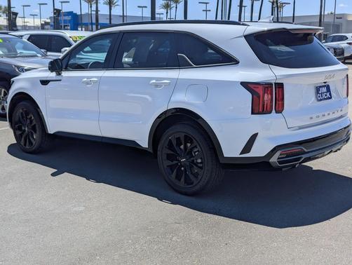 Glacial White Pearl 2022 Kia Sorento SX