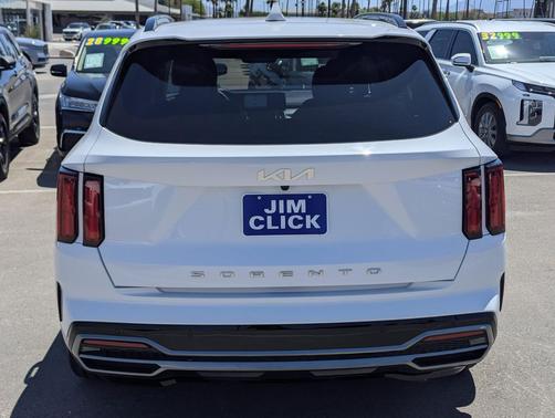 Glacial White Pearl 2022 Kia Sorento SX