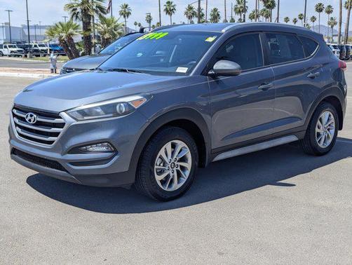 Coliseum Gray 2017 Hyundai TUCSON SE