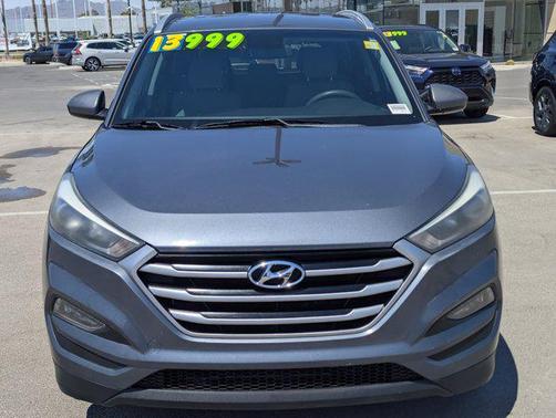 Coliseum Gray 2017 Hyundai TUCSON SE