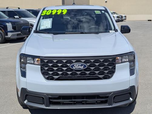 Space White Metallic 2025 Ford Maverick XLT