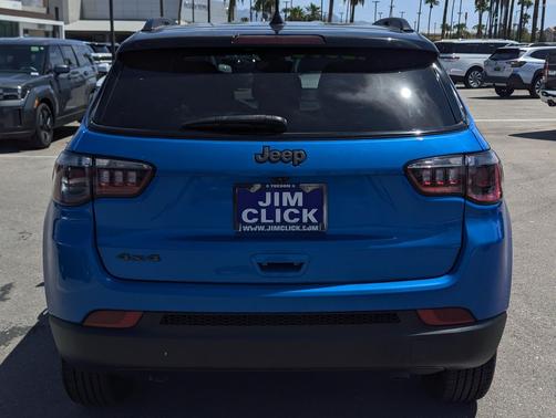Hydro Blue Pearlcoat 2024 Jeep Compass Latitude