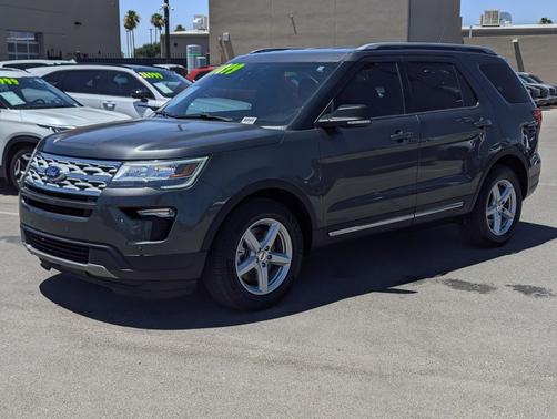 Magnetic Metallic 2019 Ford Explorer XLT