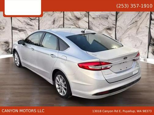 2017 Ford Fusion Hybrid SE