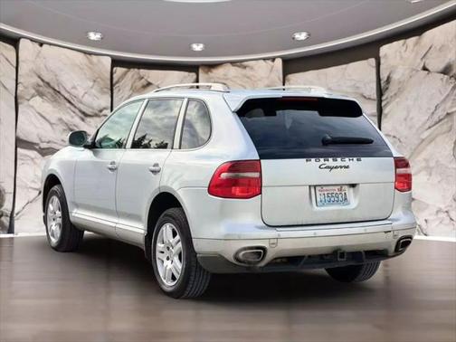 2010 Porsche Cayenne Base