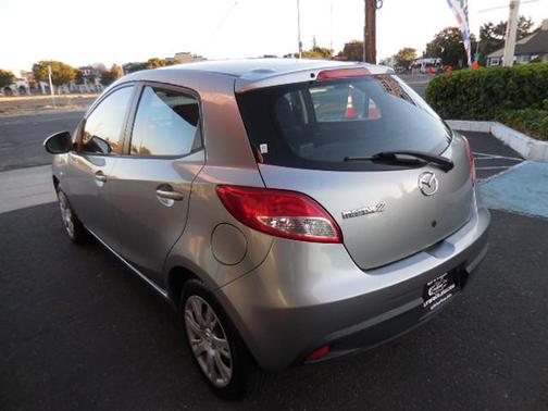 Liquid Silver 2013 Mazda Mazda2 Sport