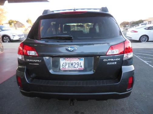 2011 Subaru Outback 2.5i Limited