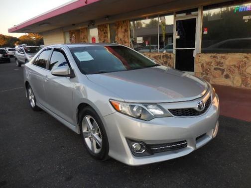 2013 Toyota Camry SE