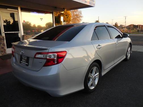 2013 Toyota Camry SE