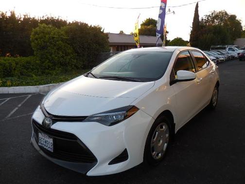 2018 Toyota Corolla LE