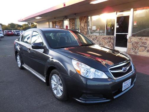 2011 Subaru Legacy 2.5i Premium