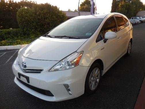 White 2012 Toyota Prius v