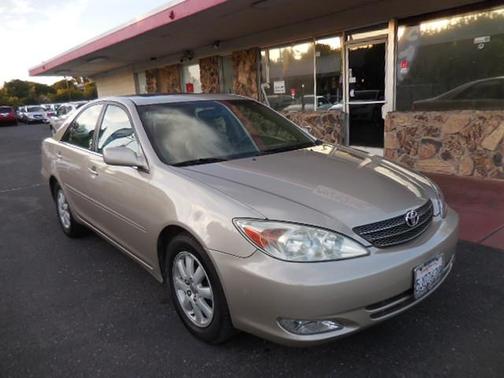 2004 Toyota Camry XLE