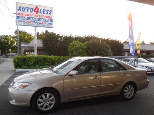 2004 Toyota Camry XLE
