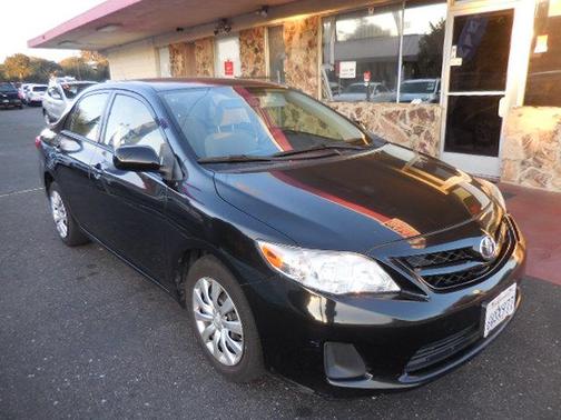 2012 Toyota Corolla LE