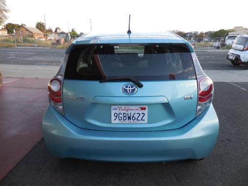 Green 2014 Toyota Prius c One