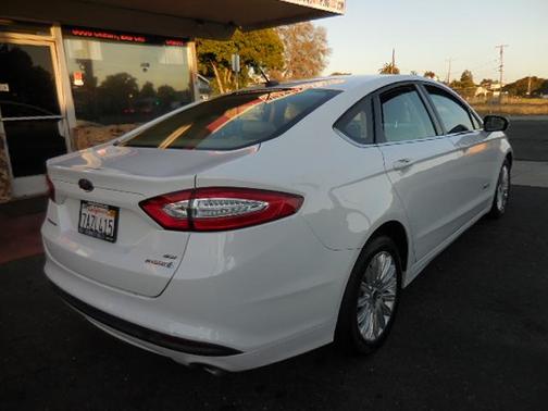 2013 Ford Fusion Hybrid SE
