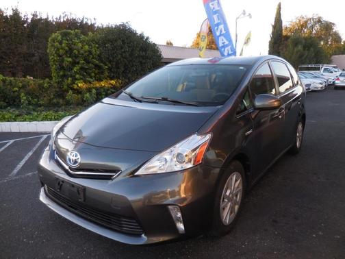 2014 Toyota Prius v Three